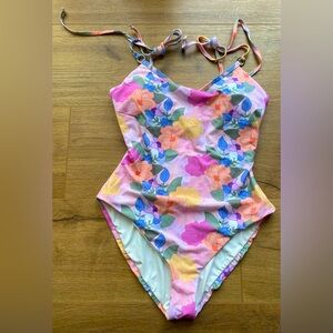 Dippin’ Daisy’s Astrid floral one piece swimsuit bikini S NWT